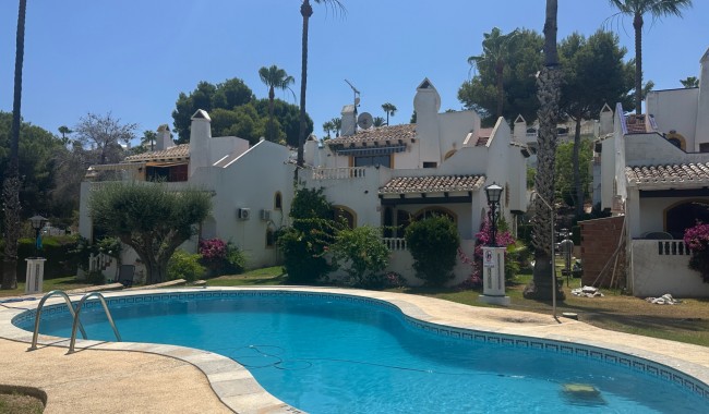 Begagnad - Villa - Orihuela Costa - Los Dolses