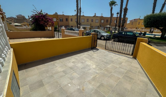 Resale - Townhouse - Orihuela Costa - La Regia