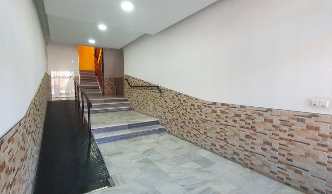 Sprzedaż - Apartament - Torrevieja