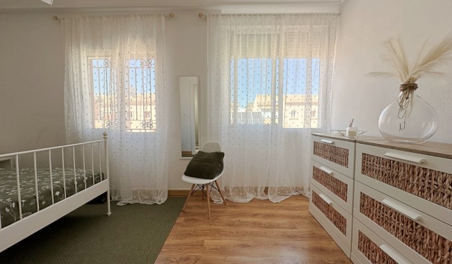 Resale - Townhouse - Orihuela Costa - La Zenia