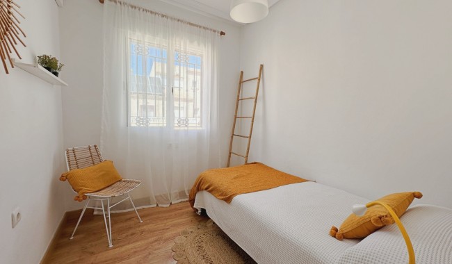 Resale - Townhouse - Orihuela Costa - La Zenia