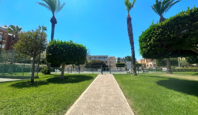 Resale - Apartment - La Mata, Torrevieja - La Mata
