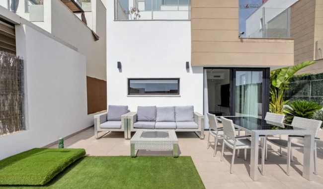 Resale - Villa - Guardamar - EL RASO