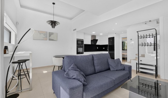 Resale - Villa - Guardamar - EL RASO