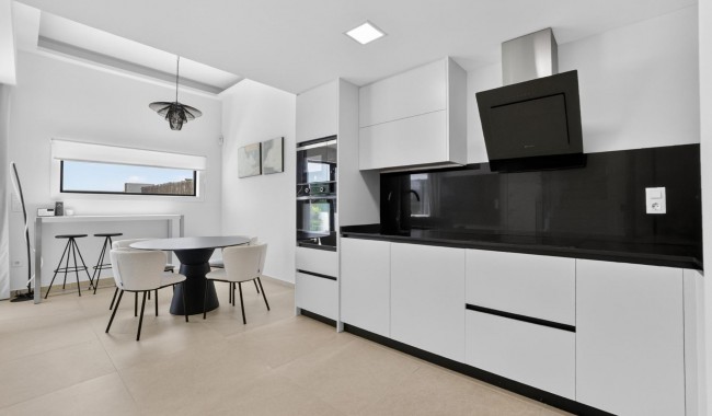 Resale - Villa - Guardamar - EL RASO