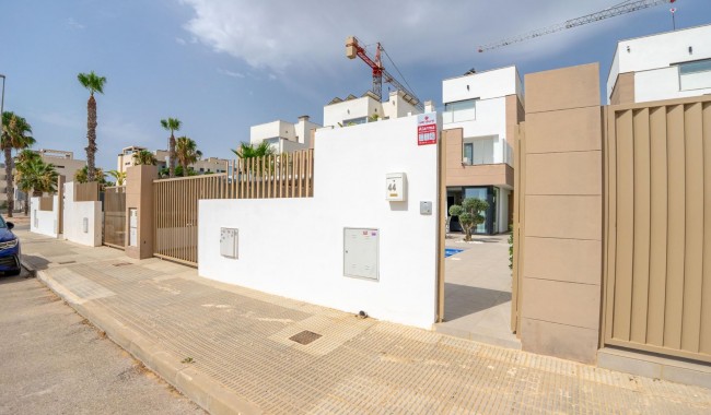 Resale - Villa - Guardamar - EL RASO