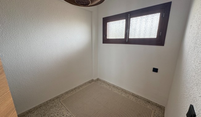 Resale - Apartment - Guardamar - Pinomar