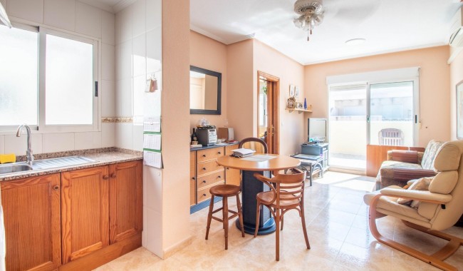 Sprzedaż - Apartament - Torrevieja - Centro