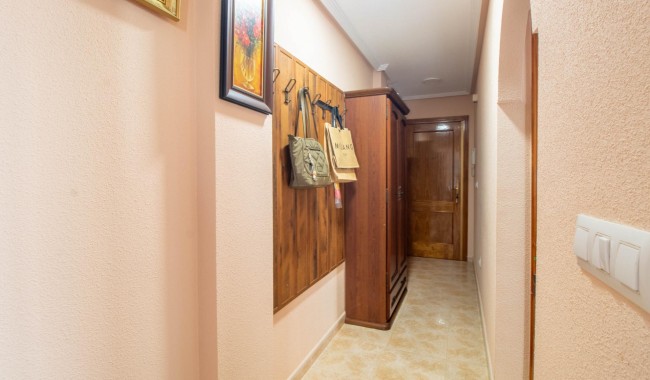 Sprzedaż - Apartament - Torrevieja - Centro