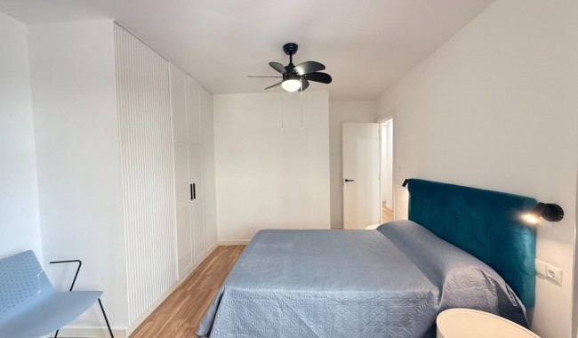 Resale - Apartment - Torrevieja - Playa del cura