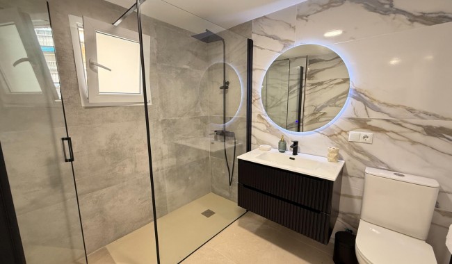 Resale - Apartment - Torrevieja - Playa del cura