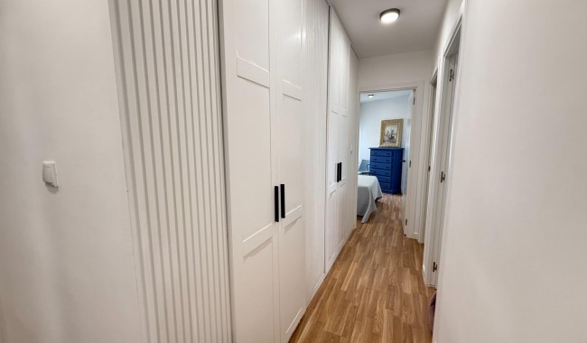 Resale - Apartment - Torrevieja - Playa del cura