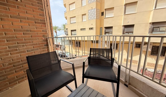 Resale - Apartment - Torrevieja - Playa del cura