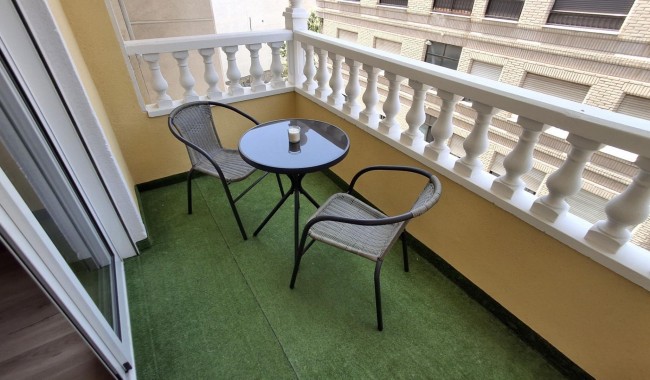 Resale - Apartment - Torrevieja - Estacion de autobuses