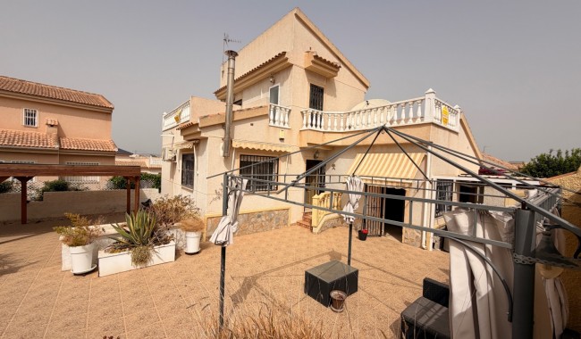 Brukt - Villa - Benijófar - Benimar