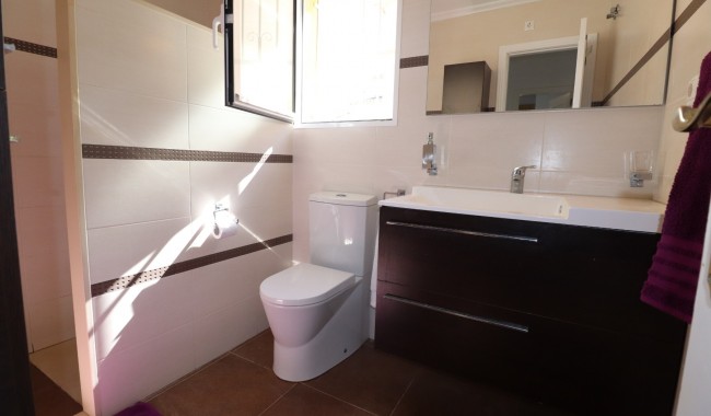 Resale - Villa - Algorfa - Montebello