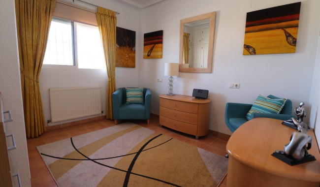 Resale - Villa - Algorfa - Montebello