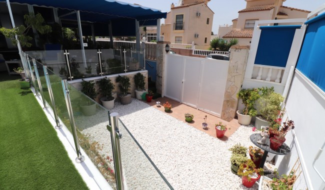 Resale - Villa - Algorfa - Montebello