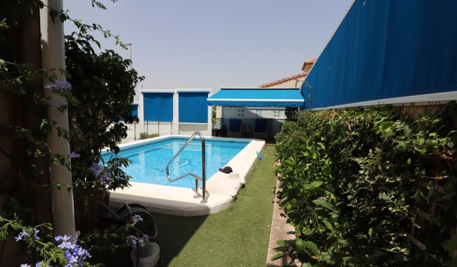 Resale - Villa - Algorfa - Montebello