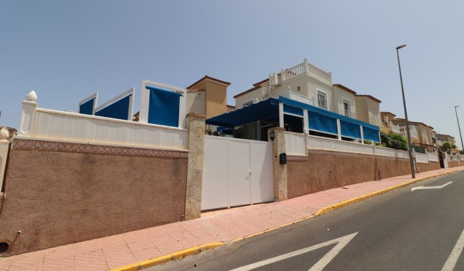 Resale - Villa - Algorfa - Montebello