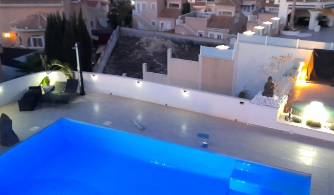 Begagnad - - VILLA - Ciudad Quesada/Rojales - Ciudad Quesada