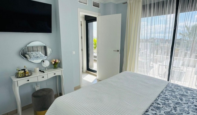 Resale - Apartment - Orihuela Costa - Cabo Roig