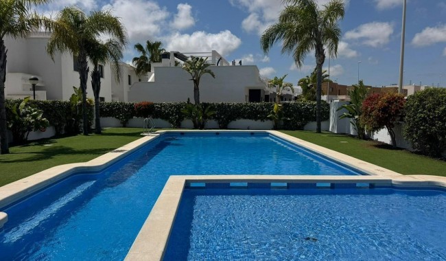 Resale - Apartment - Orihuela Costa - Cabo Roig