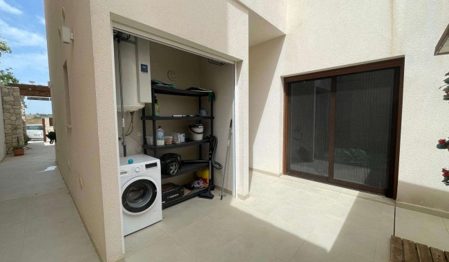 Resale - Villa - Benijófar