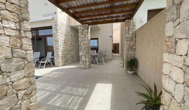 Resale - Villa - Benijófar