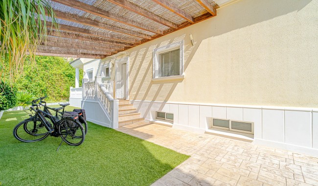 Resale - Villa - Alicante - El Campello