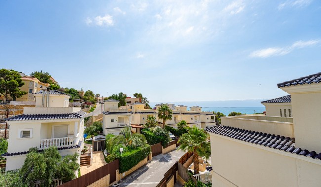 Resale - Villa - Alicante - El Campello