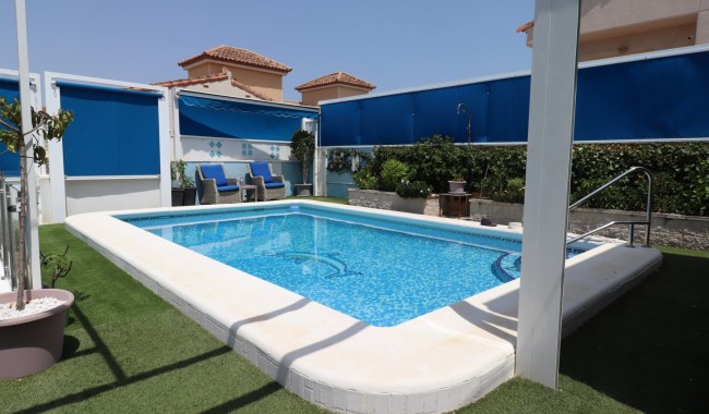 Brukt - Villa - Algorfa - Montebello