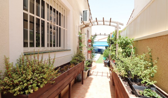Brukt - Villa - Algorfa - Montebello