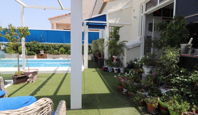 Brukt - Villa - Algorfa - Montebello