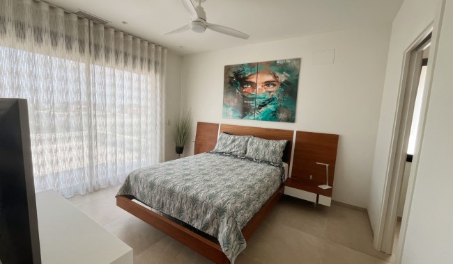 Resale - Villa - Los Montesinos - La Herrada