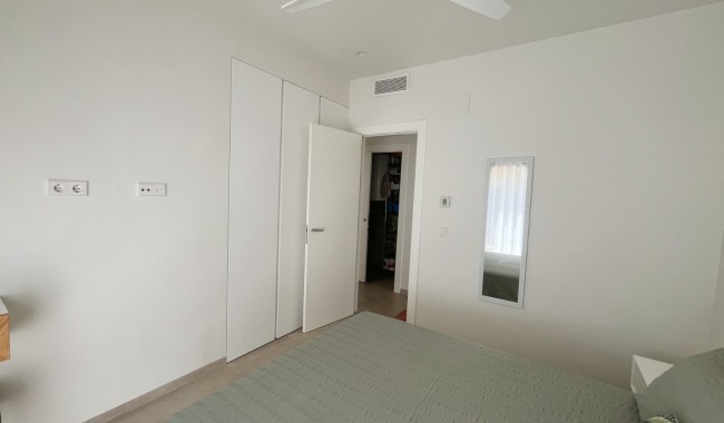 Resale - Villa - Los Montesinos - La Herrada