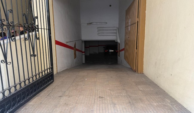 Resale - Parking - Torrevieja - Playa del cura