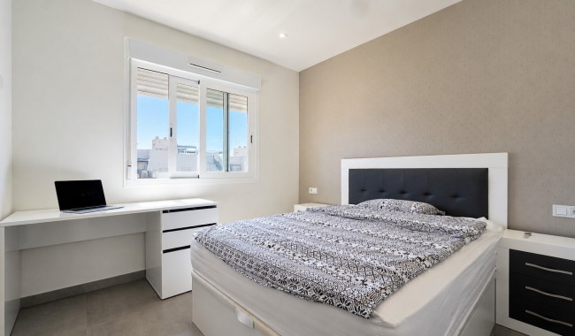 Sprzedaż - Apartament - Torrevieja - Aguas Nuevas