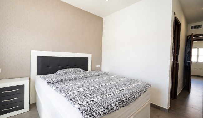 Sprzedaż - Apartament - Torrevieja - Aguas Nuevas