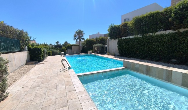 Resale - Quatro house - Algorfa