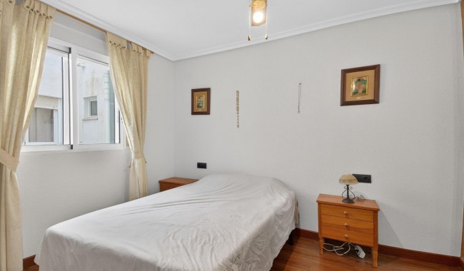 Sprzedaż - Apartament - Torrevieja - Parque de las Naciones