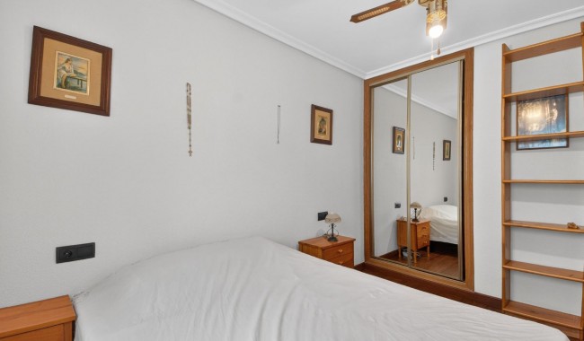 Sprzedaż - Apartament - Torrevieja - Parque de las Naciones