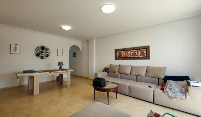 Wynajem długoterminowy - Apartament - Torrevieja - Antonio Machado