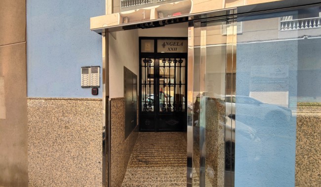 Wynajem długoterminowy - Apartament - Torrevieja - Antonio Machado