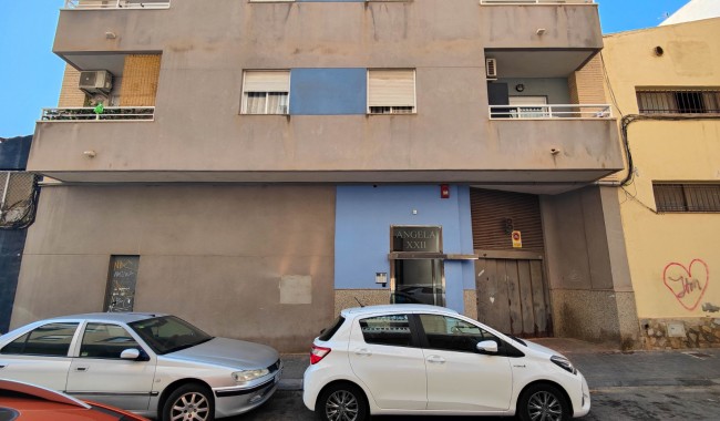Wynajem długoterminowy - Apartament - Torrevieja - Antonio Machado