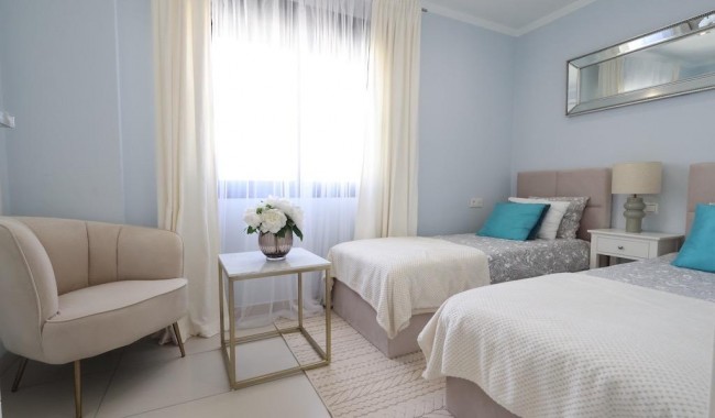 Resale - Apartment - Orihuela Costa - Cabo Roig