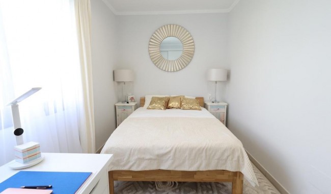 Resale - Apartment - Orihuela Costa - Cabo Roig