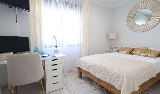 Resale - Apartment - Orihuela Costa - Cabo Roig