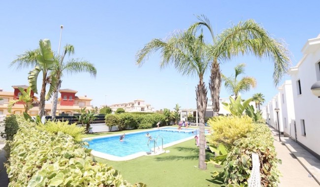 Resale - Apartment - Orihuela Costa - Cabo Roig