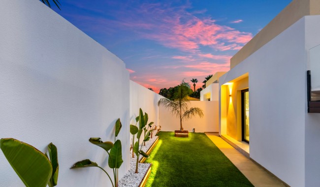 Brukt - Villa - El Chaparral, Torrevieja - El Chaparral